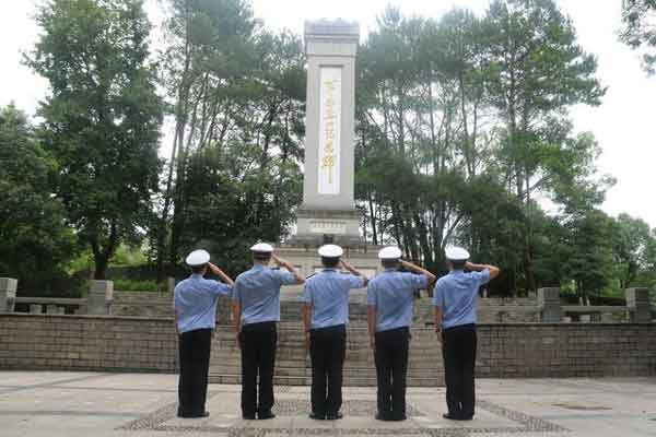 安远县革命烈士纪念碑.jpg