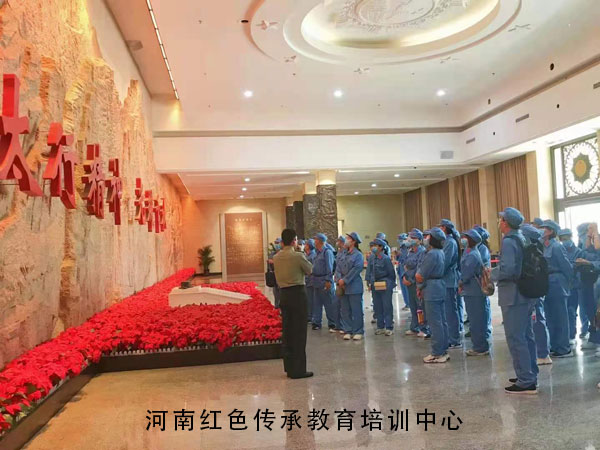 参观八路军太行纪念馆.jpg