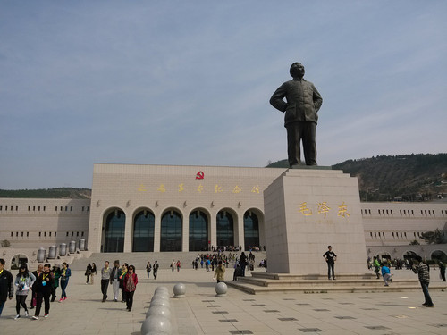 陕西红色教育培训基地.jpg