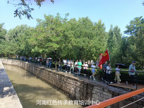 红旗渠红色教育培训.jpg