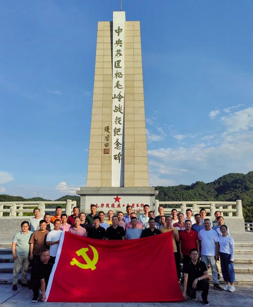 松毛岭战役烈士纪念园.jpg