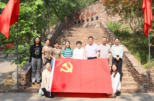 愚公移山红色教育基地.jpg