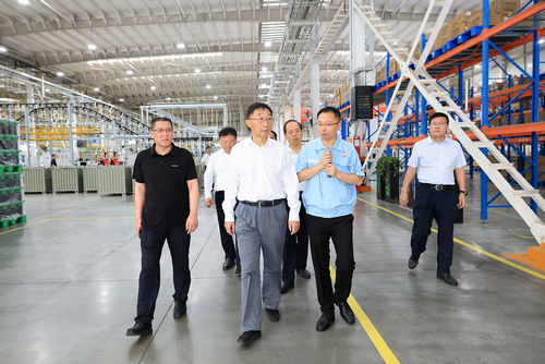 刘宁书记到郑州经开区的海尔郑州市场创新产业园.jpg 刘宁书记到郑州经开区的海尔郑州市场创新产业园.jpg