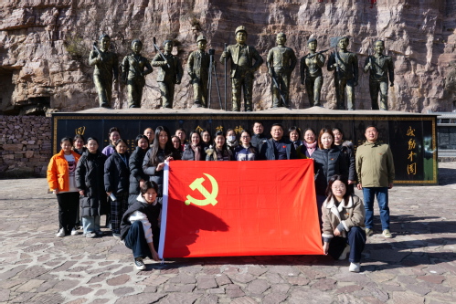 新乡回龙红色教育基地.jpg 新乡回龙红色教育基地.jpg