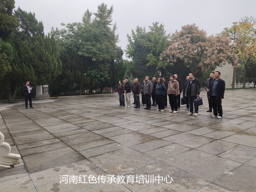 焦裕禄烈士墓.jpg 焦裕禄烈士墓.jpg